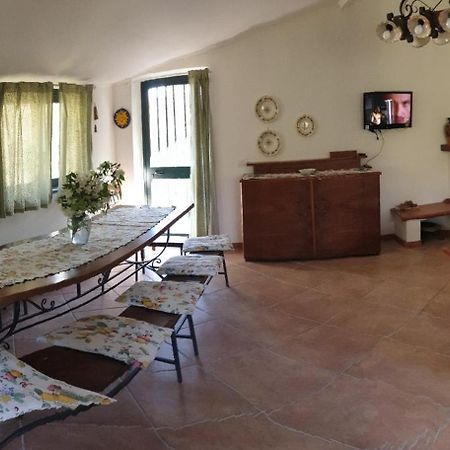 Вілла Casa Vacanza Etna Evergreen П'єдімонте-Етнео Екстер'єр фото