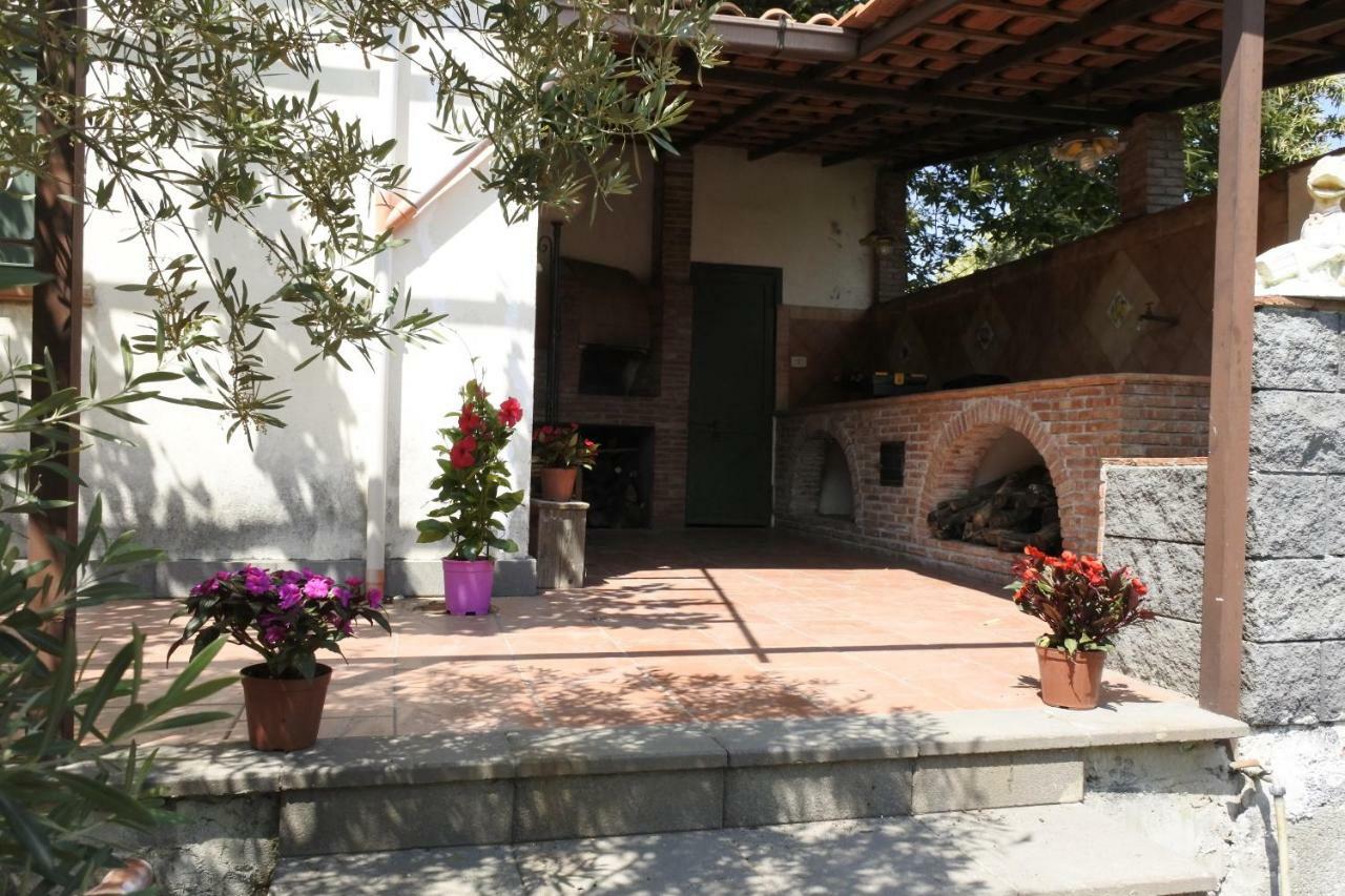 Вілла Casa Vacanza Etna Evergreen П'єдімонте-Етнео Екстер'єр фото